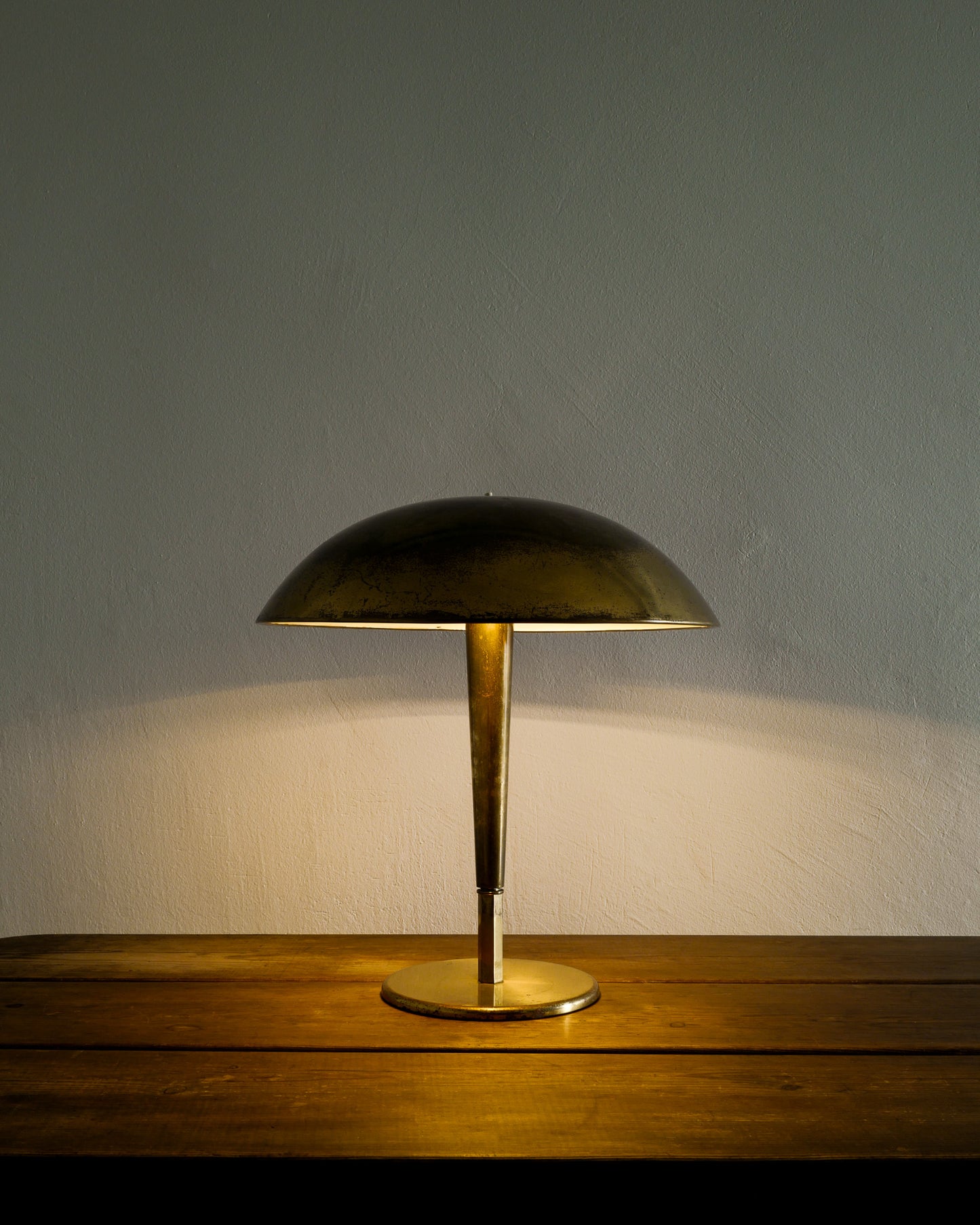 PAAVO TYNELL "5061" TABLE LAMP, 1940s