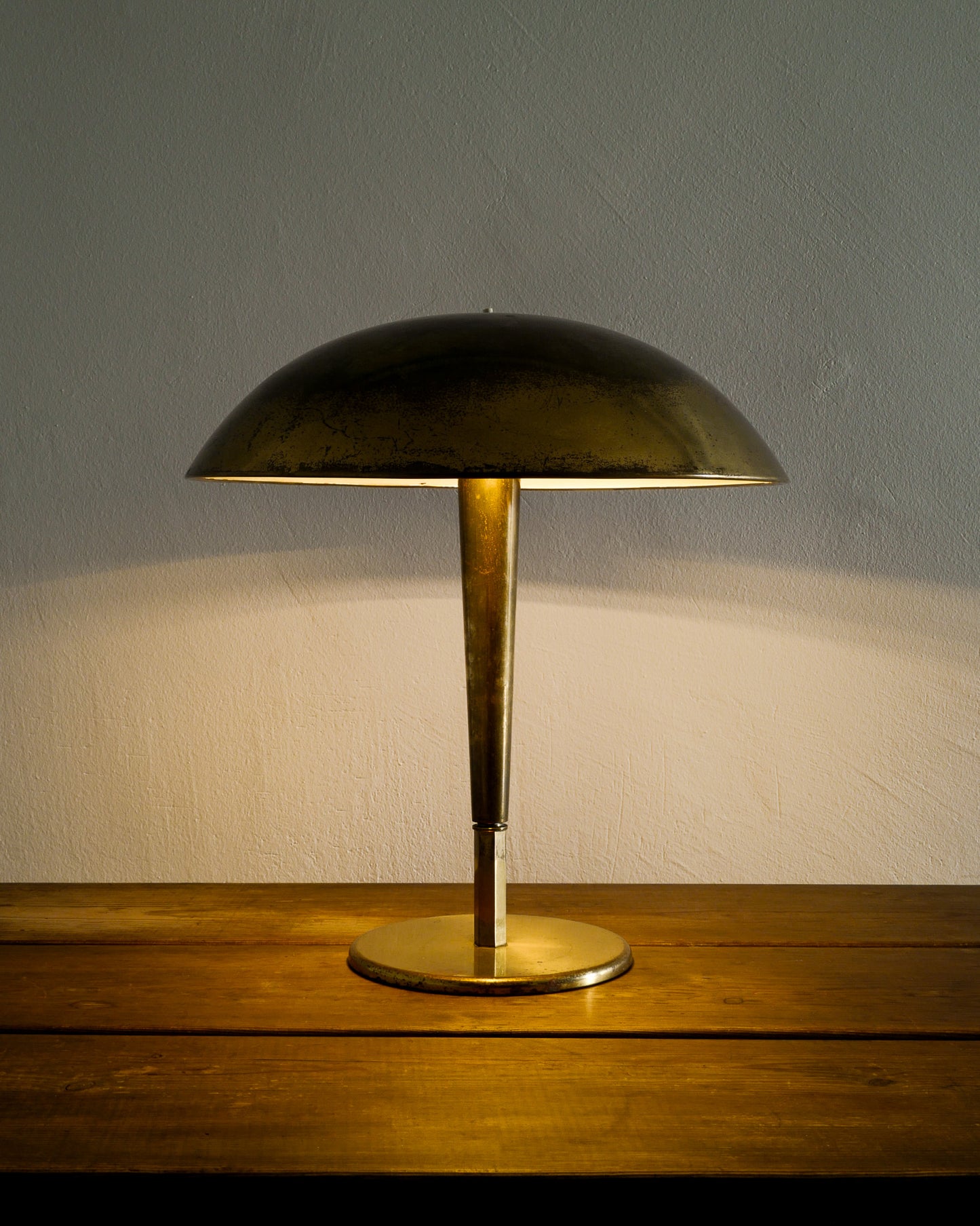 PAAVO TYNELL "5061" TABLE LAMP, 1940s