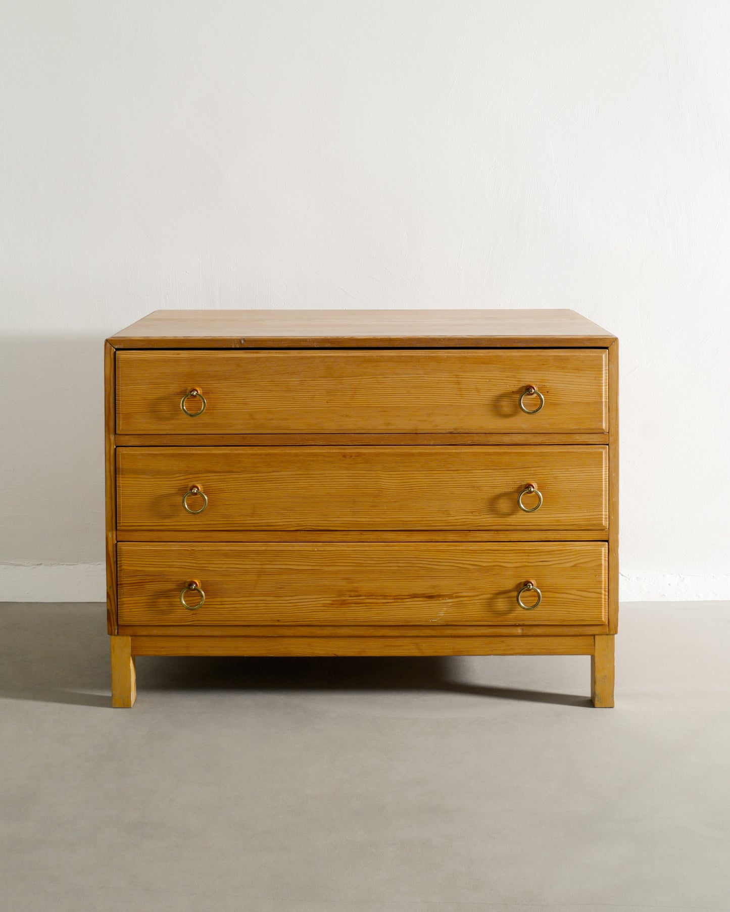 SWEDISH CHEST OF DRAWERS IN PINE, 1940s