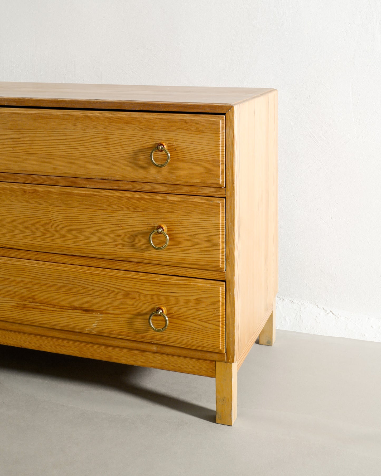 SWEDISH CHEST OF DRAWERS IN PINE, 1940s