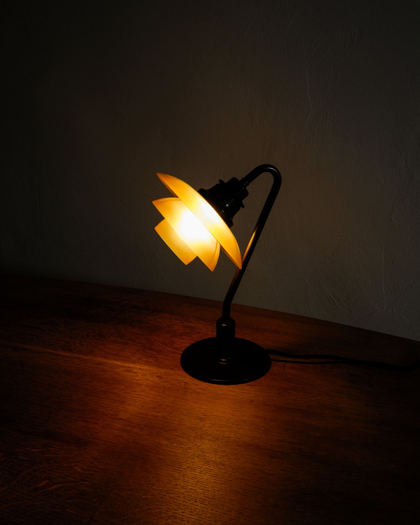 POUL HENNINGSEN "PH 2/2" TABLE LAMP, 1930s