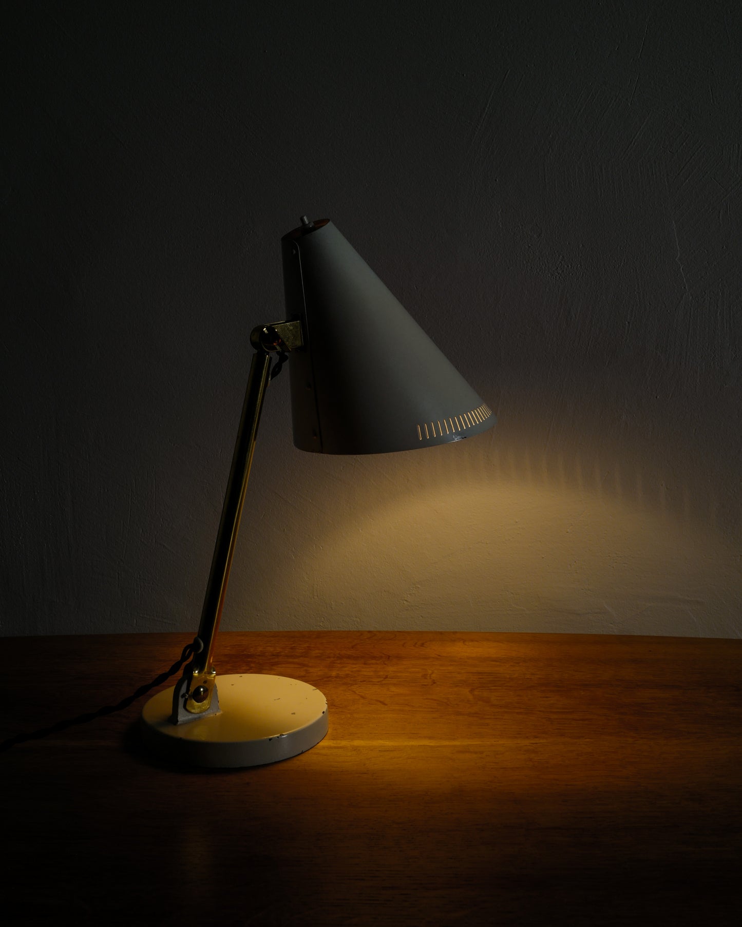 PAAVO TYNELL "9222" DESK LAMP, 1940s