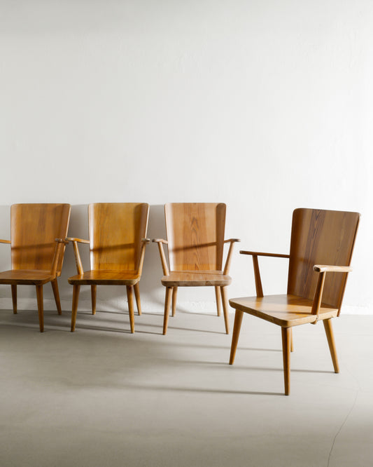 GÖRAN MALMVALL ARMCHAIRS IN PINE, 1940s